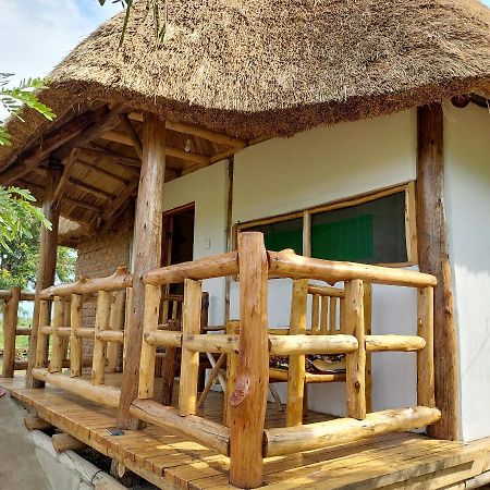 Songbird Safari Lodge & Campsite Katunguru Dış mekan fotoğraf