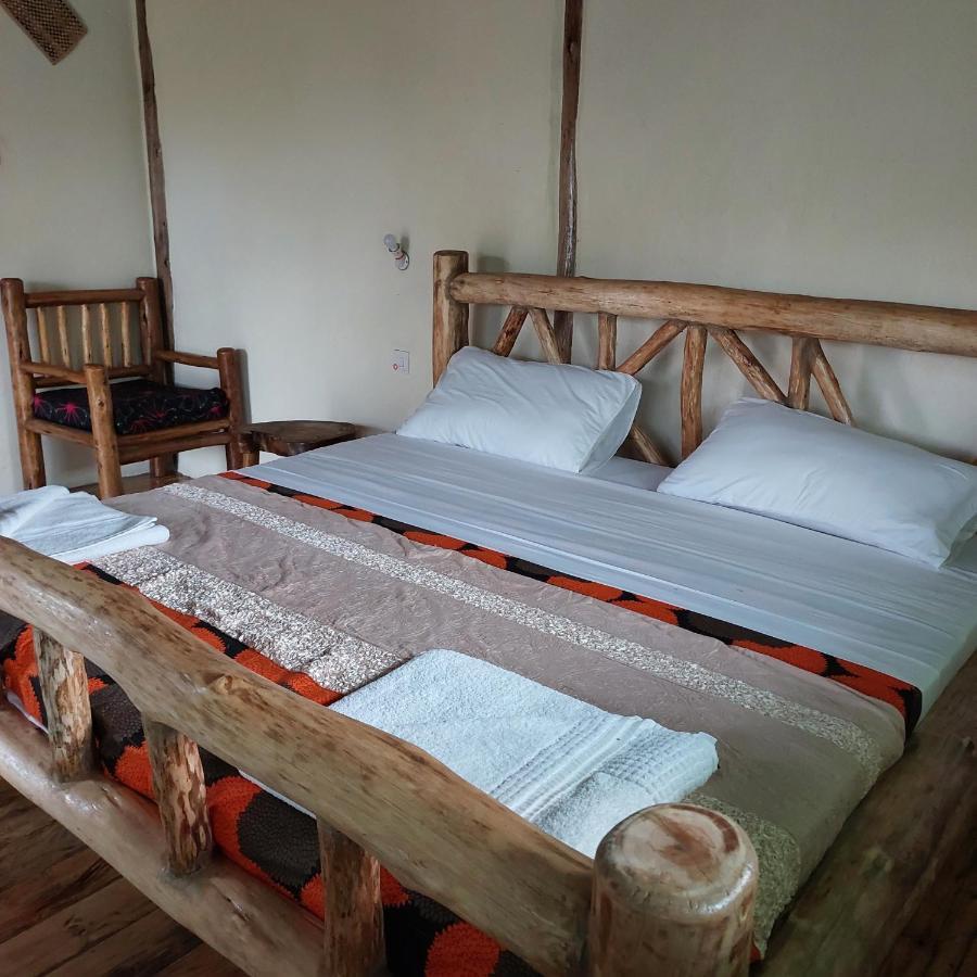 Songbird Safari Lodge & Campsite Katunguru Dış mekan fotoğraf
