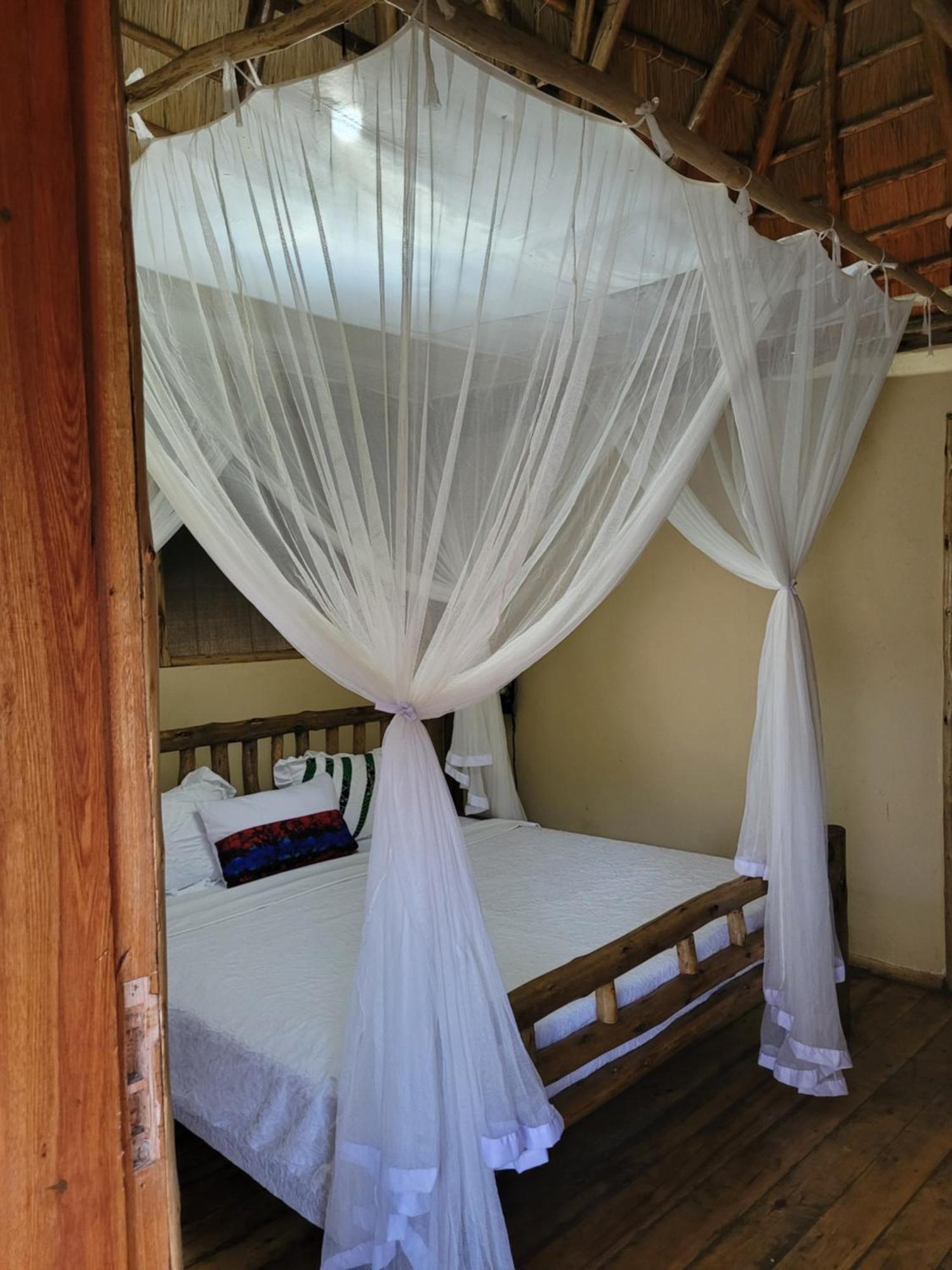 Songbird Safari Lodge & Campsite Katunguru Dış mekan fotoğraf